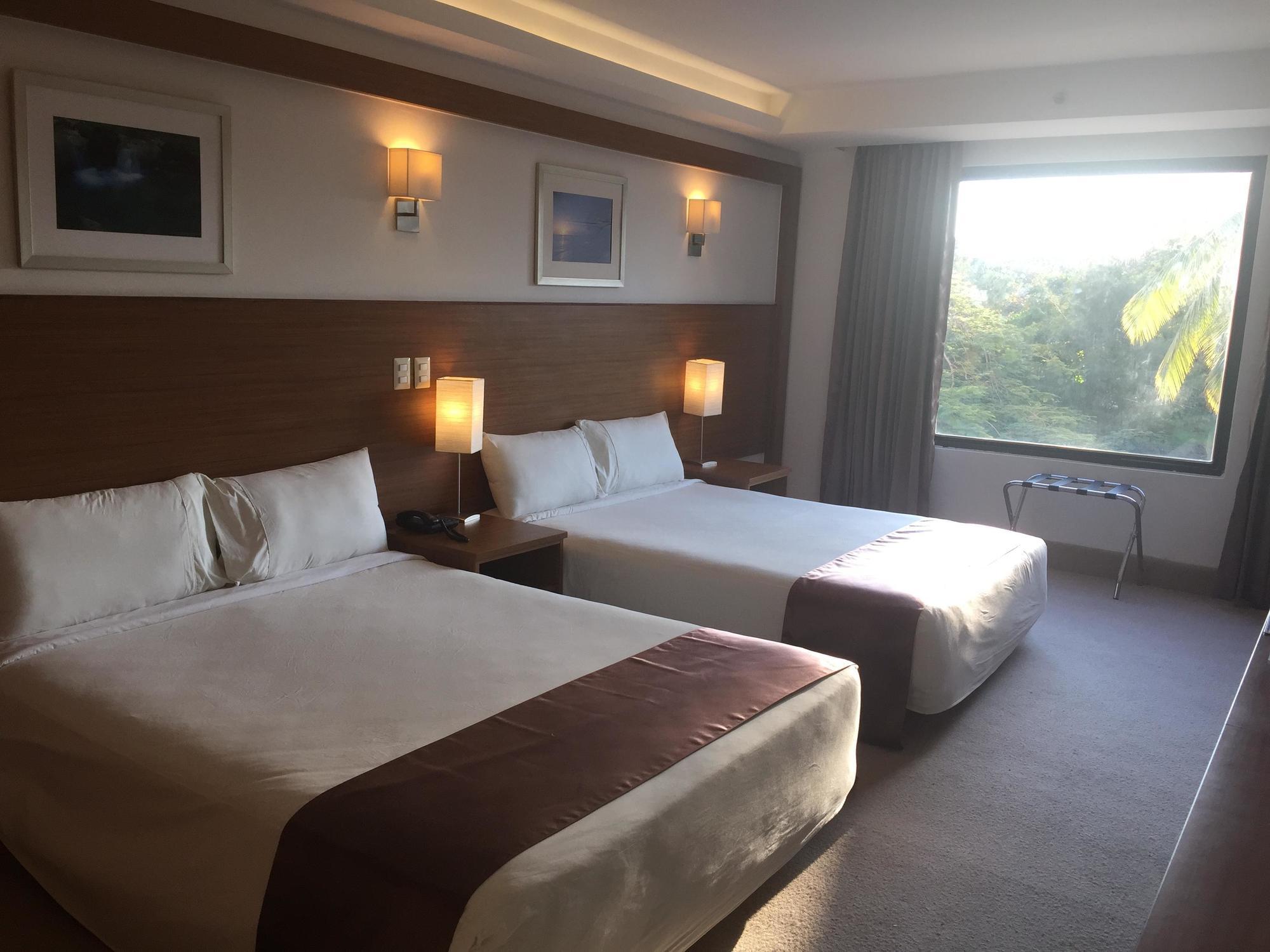 Weston Suites Hotel Saint-Domingue Extérieur photo