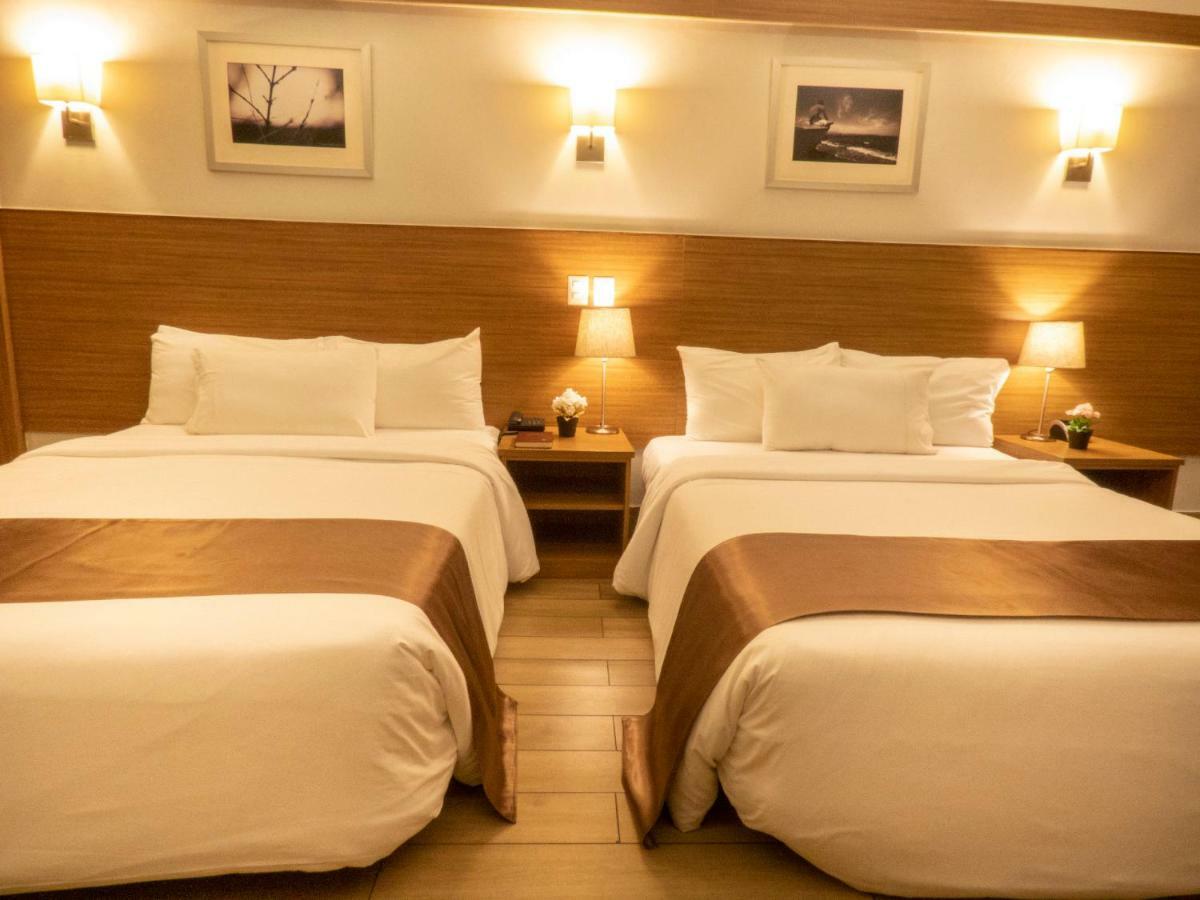 Weston Suites Hotel Saint-Domingue Extérieur photo
